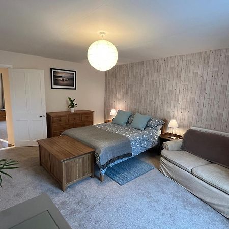 A Spacious 2 Bed Flat In Kingsbridge Town Exterior photo